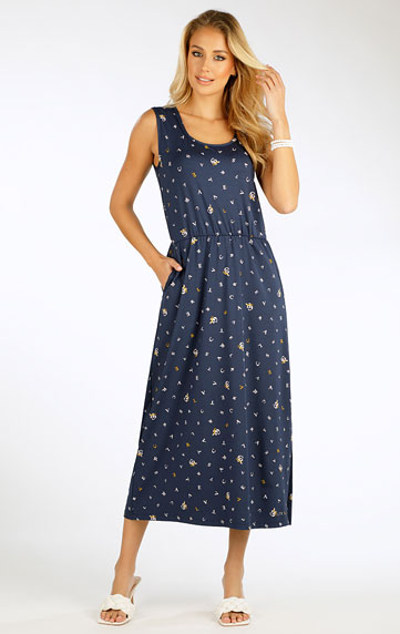 Damen lang Kleid ohne Ärmel.