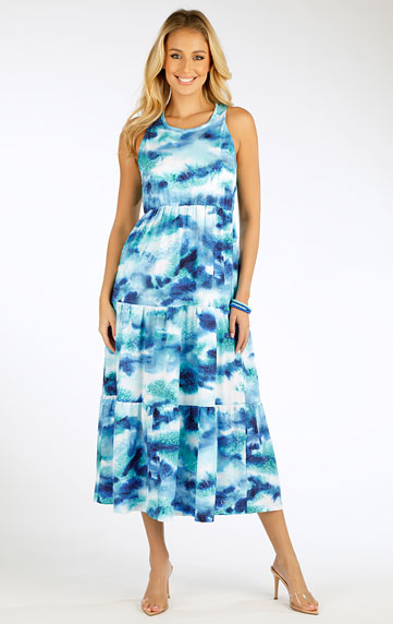 Damen lang Kleid ohne Ärmel.