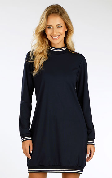Damen Kleid langarm.