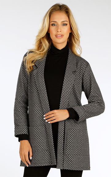 Lange Damenjacke.
